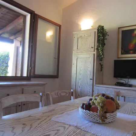 Villetta Esterlizia, Piscina, Wifi, Parcheggio *